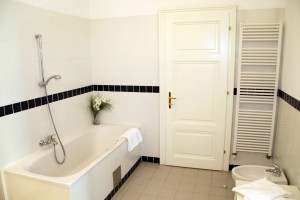 Badewanne im 2. Schlafzimmer