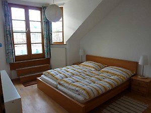 Schlafzimmer 1 mit Balkon